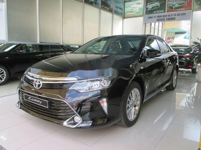 Bán Toyota Camry năm sản xuất 2018, màu đen