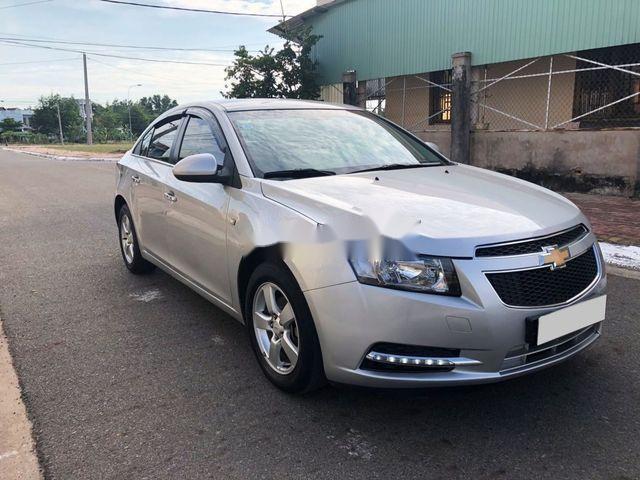 Bán Chevrolet Cruze đời 2012, màu bạc, 336 triệu