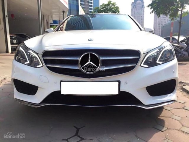 Cần bán gấp Mercedes AMG đời 2014, màu trắng