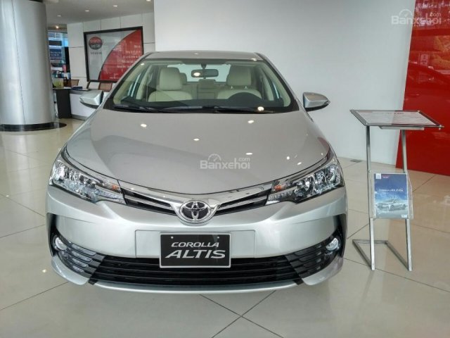 Bán Toyota Corolla Altis 1.8G CVT 2018 - màu bạc - khuyến mãi lớn, nhận xe ngay trong tháng/hotline: 0973.306.136