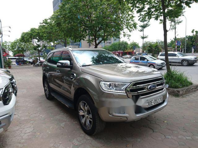 Bán xe Ford Everest Titanium năm sản xuất 2016 số tự động