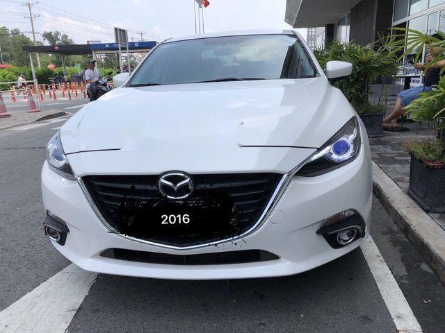 Bán Mazda 3 đời 2016, màu trắng, giá chỉ 616 triệu