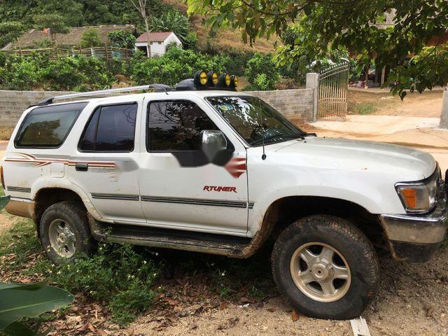 Bán Toyota Fortuner sản xuất năm 1996, màu trắng, giá tốt