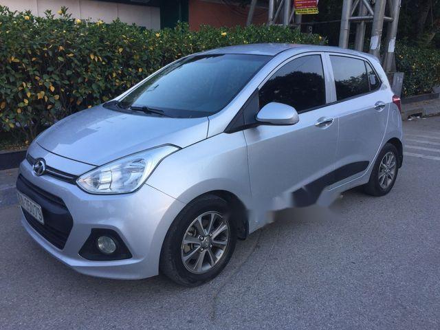 Bán ô tô Hyundai Grand i10 năm sản xuất 2014, màu bạc chính chủ, giá chỉ 358 triệu