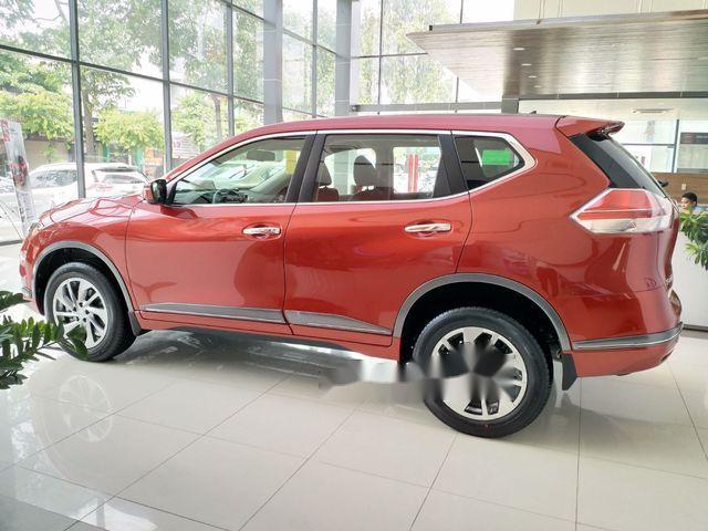 Cần bán Nissan X trail 2.0 Mid Premium năm 2018, màu đỏ, giá 848tr