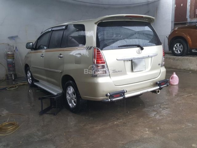 Cần bán xe Toyota Innova G ĐK cuối 2006, đầy đủ tiện ích, xe gia đình sử dụng, không kinh doanh, giá 375tr. Chính chủ