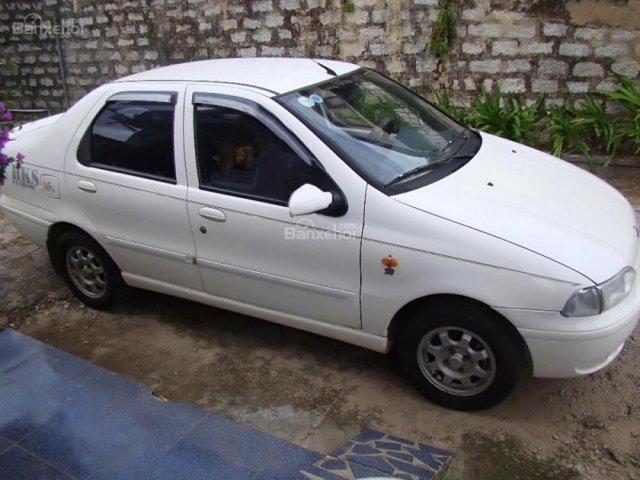 Bán Fiat Siena sản xuất 2001, màu trắng, nhập khẩu giá cạnh tranh