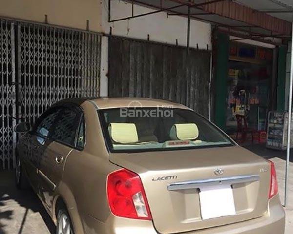 Bán ô tô Daewoo Lacetti Max 1.8 MT 2005, màu vàng