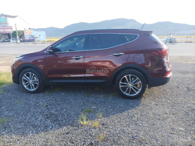 Bán Hyundai Santa Fe 2.2L máy dầu, SX 2018