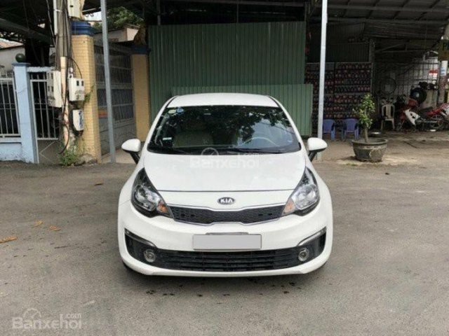 Bán Kia Rio 2016 MT màu trắng, biển tỉnh, gần thành phố