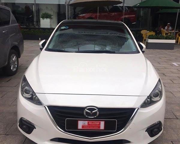 Bán Mazda 3 1.5 AT năm sản xuất 2015, màu trắng, giá 610tr