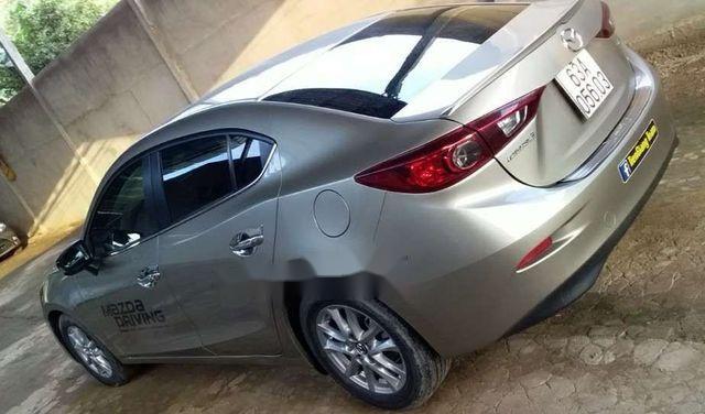 Bán Mazda 3 đời 2016, màu bạc, giá 610 triệu