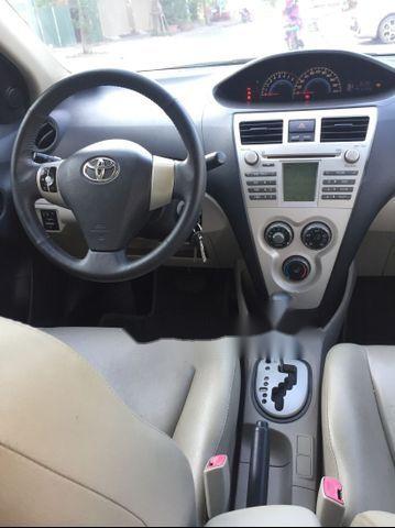 Cần bán gấp Toyota Vios sản xuất 2009, màu bạc