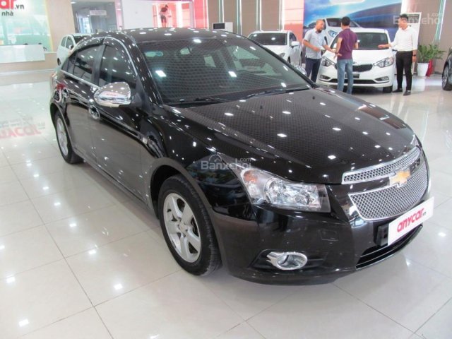 Bán xe Chevrolet Cruze 1.6MT đời 2014, màu đen, giá cạnh tranh