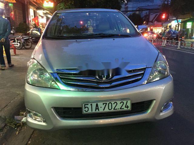 Cần bán gấp Toyota Innova năm sản xuất 2007, màu bạc ít sử dụng giá cạnh tranh