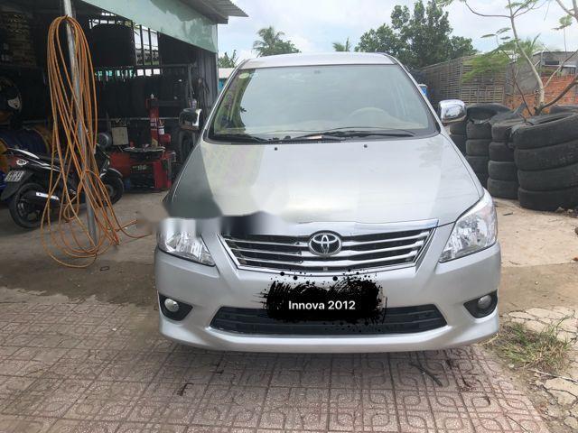 Bán Toyota Innova E đời 2012, màu bạc, giá 480tr