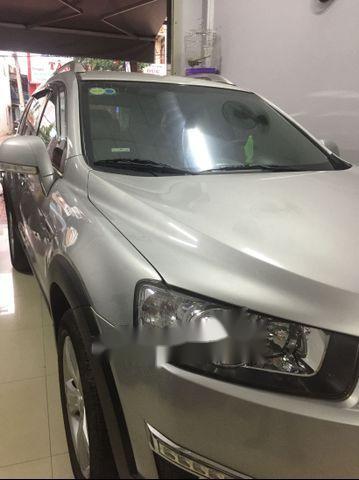 Bán xe Chevrolet Captiva đời 2013, màu bạc  