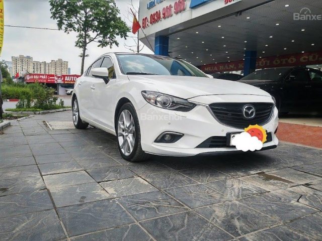 Cần bán lại xe Mazda 6 2.5AT năm sản xuất 2015, màu trắng