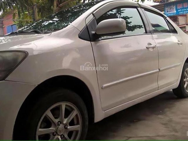 Cần bán xe Toyota Vios 1.5 MT sản xuất năm 2009, màu trắng