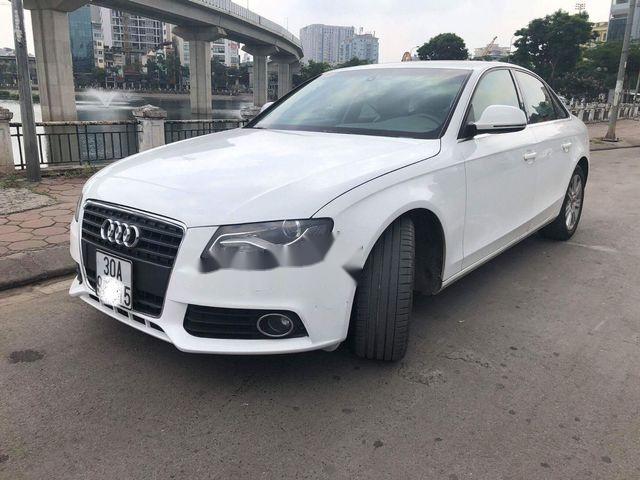 Cần bán lại xe Audi A4 AT sản xuất năm 2009, màu trắng, nhập khẩu nguyên chiếc ít sử dụng, 580 triệu