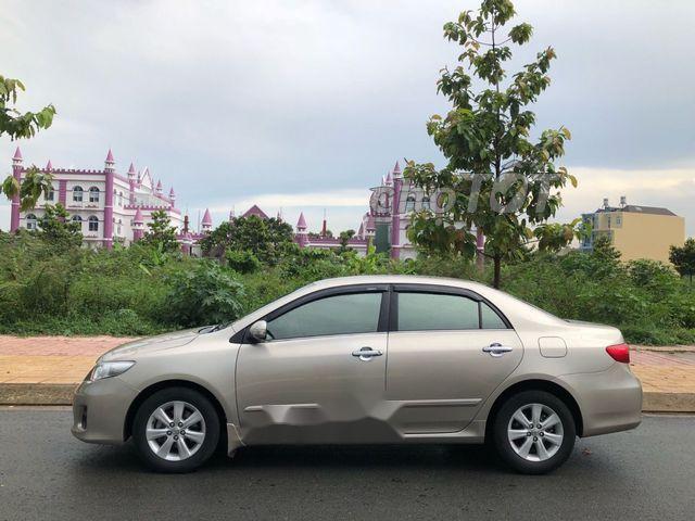 Bán xe Toyota Corolla Altis 1.8 sản xuất 2011, giá 495tr