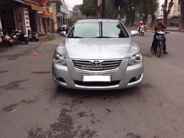 Cần bán lại xe Toyota Camry 2.4G đời 2007, màu bạc