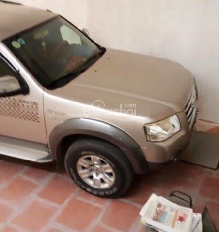 Bán ô tô Ford Everest sản xuất 2008, màu hồng phấn0