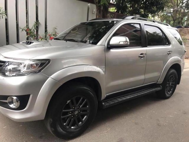 Bán Toyota Fortuner 2.5G sản xuất 2015, màu bạc