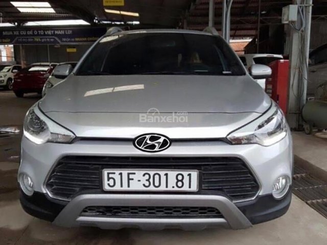 Bán Hyundai i20 Active đời 2015, màu bạc, xe nhập 