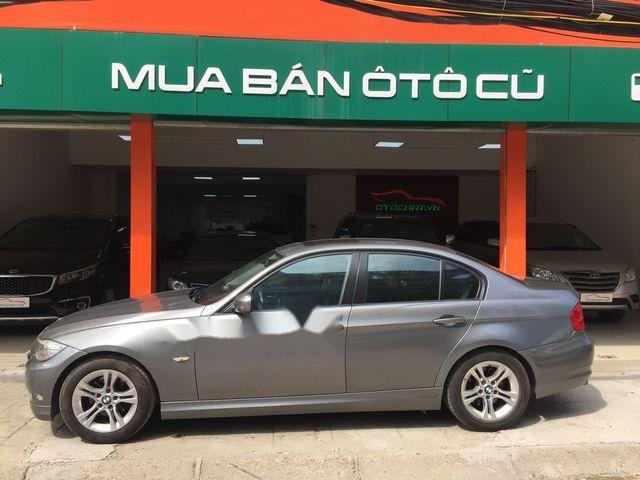 Bán xe BMW 3 Series 320i năm 2009, màu xám, giá chỉ 485 triệu