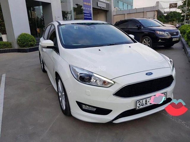 Bán xe Ford Focus Sport 1.5L sản xuất 2017, màu trắng 