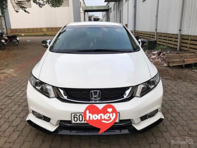 Cần bán gấp Honda Civic Modulo 1.8 AT năm 2016, màu trắng, giá 686tr