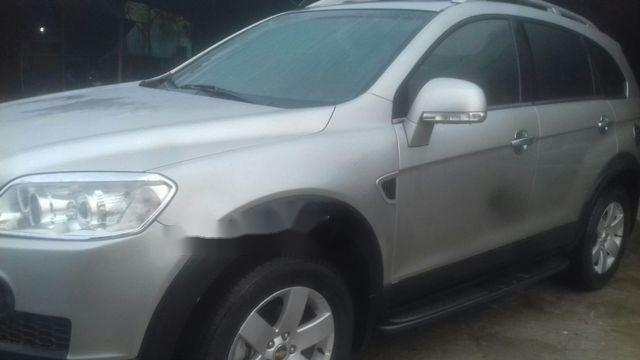 Cần bán lại xe Chevrolet Captiva LTZ năm sản xuất 2009, màu bạc xe gia đình