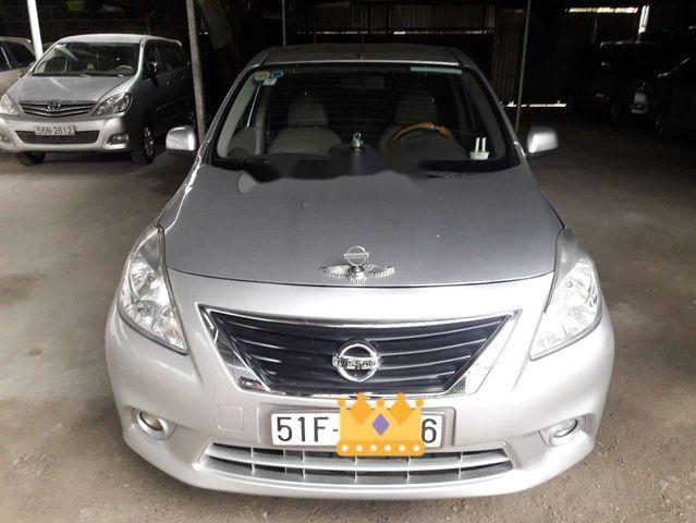 Cần bán xe Nissan Sunny XL đời 2015, màu bạc xe gia đình, giá tốt