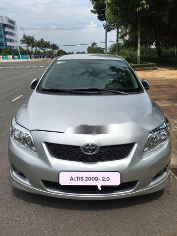 Bán xe Toyota Corolla Altis đời 2009, màu bạc, 495tr0