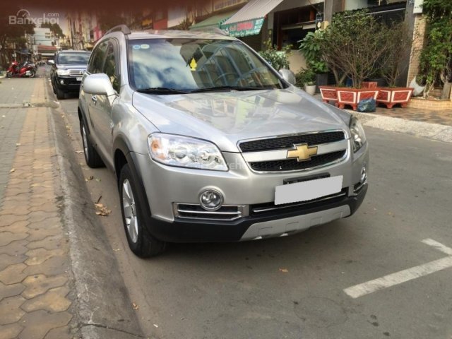 Cần bán xe Chevrolet Captiva LT số sàn 2010, màu bạc