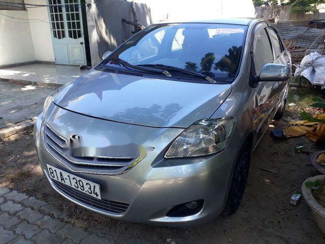 Cần bán gấp Toyota Vios sản xuất năm 2009, màu bạc