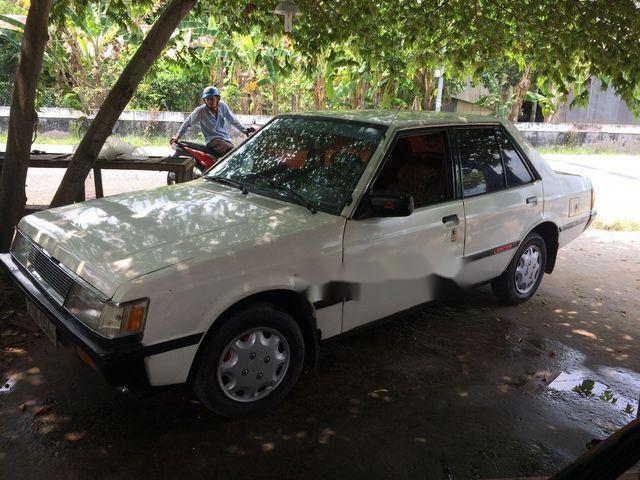 Cần bán lại xe Mitsubishi Lancer sản xuất 1981, màu trắng