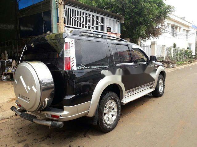 Cần bán lại xe Ford Everest đời 2008, màu đen xe gia đình, giá 378tr