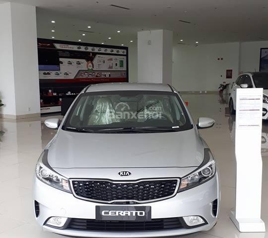 Kia Cerato SMT, giá chỉ 499 triệu đồng, hỗ trợ trả góp 80% trong 8 năm, chi tiết liên hệ 0938.905.186