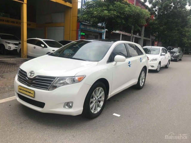 Bán Toyota Venza 2.7 AT đời 2010, màu trắng, xe nhập, 845tr