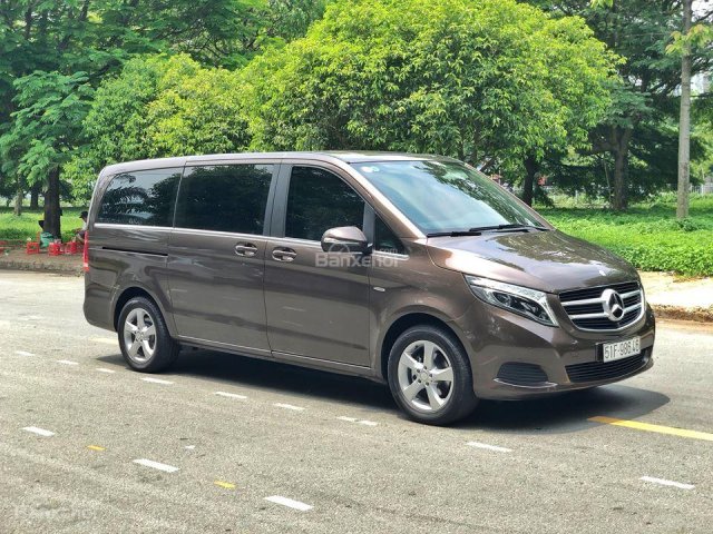 Bán xe Mercedes V220 2016. Thanh toán 700 triệu, nhận xe với gói vay ưu đãi