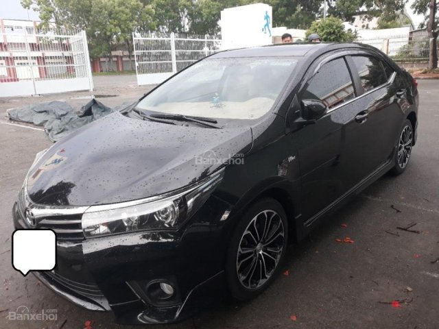 Cần bán xe Toyota Corolla altis 2.0V Sport đời 2015, màu đen