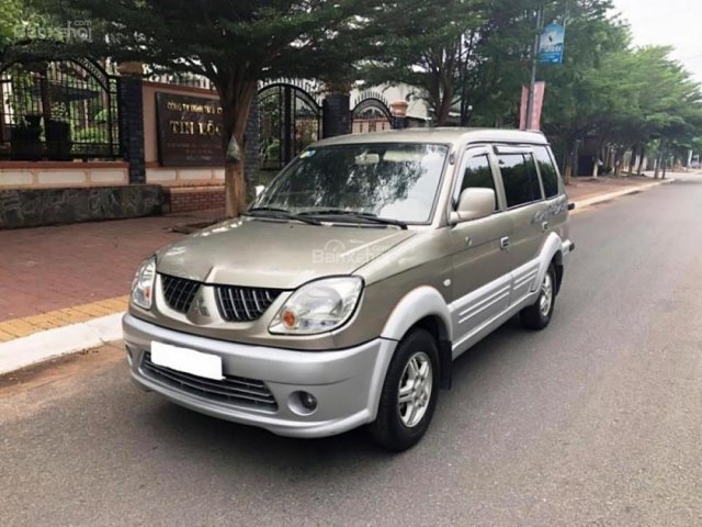 Cần bán gấp Mitsubishi Jolie đời 2004, giá 205tr