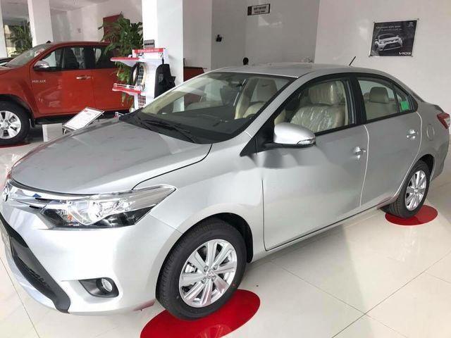 Cần bán xe Toyota Vios G đời 2018, màu bạc, giá chỉ 550 triệu0