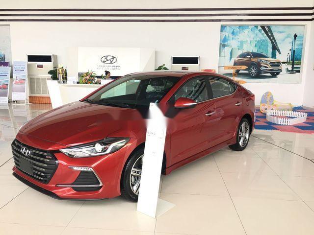 Bán xe Hyundai Elantra Sport đời 2018, màu đỏ 