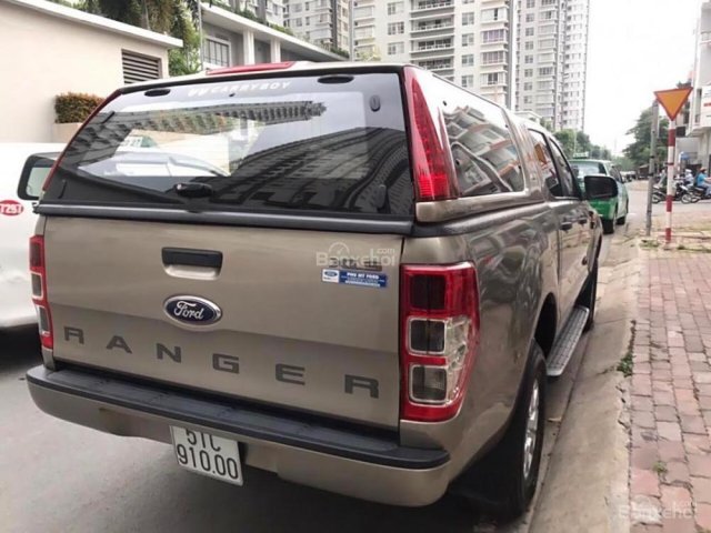 Bán Ford Ranger XLS 2.2L 4x2 AT 2016, màu vàng, nhập khẩu  