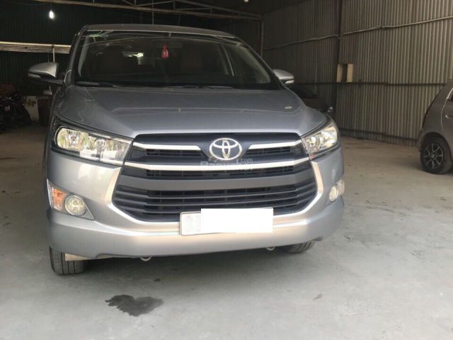 Bán Toyota Innova năm 2016 màu bạc, Lh: 0985102300 - 0942596555