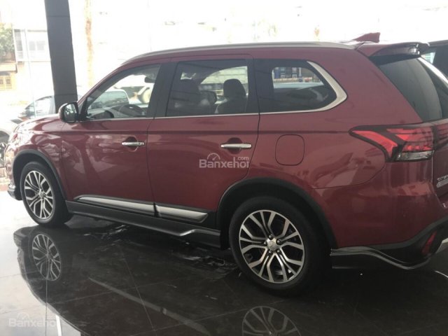 Bán xe Mitsubishi Outlander 2.0 CVT sản xuất năm 2019, giá tốt nhất, gói KM 91tr