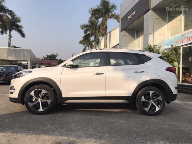 Bán xe Hyundai Tucson chỉ từ 250tr, hỗ trợ trả góp lãi suất thấp, thủ tục đơn giản, giao xe tận nhà - LH 0926864881